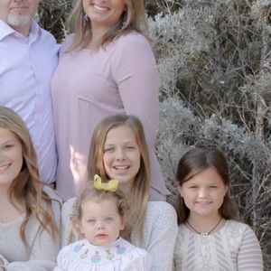 Meet your Posher, Ava